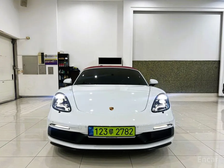 Фото 3 - Porsche 718