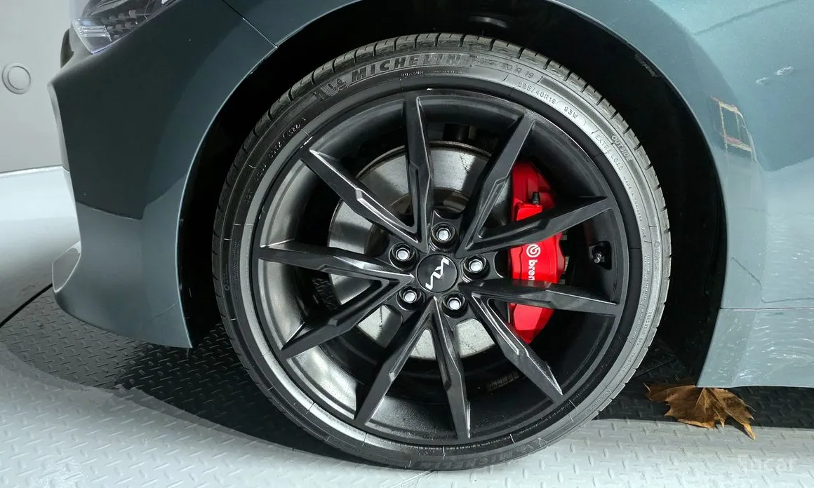 Фото 5 - Kia Stinger