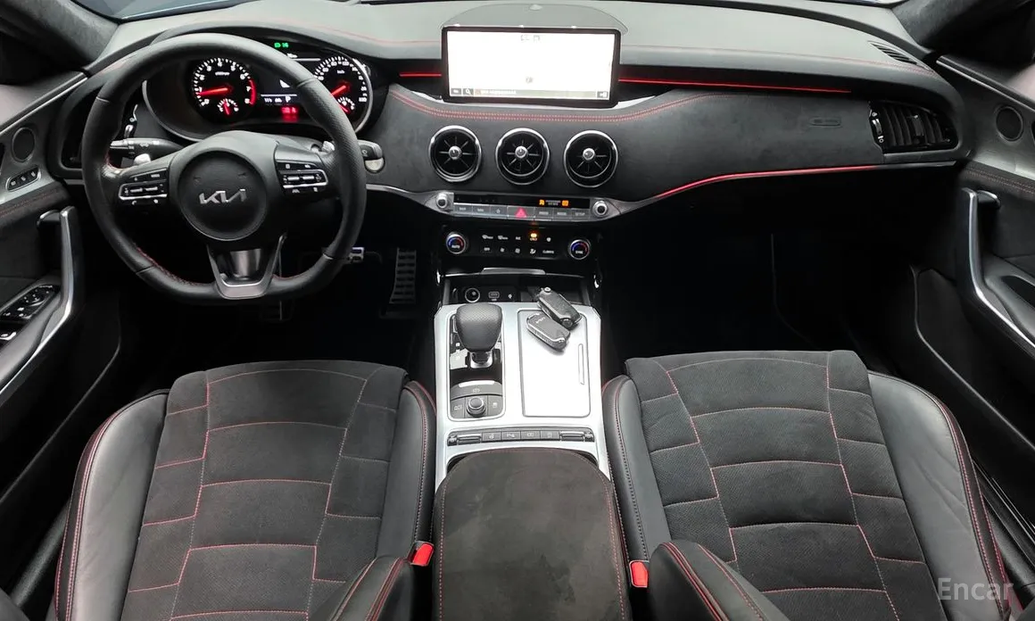 Фото 7 - Kia Stinger