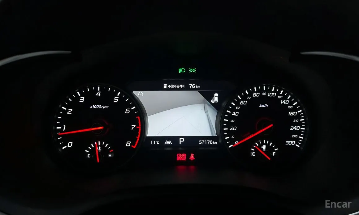 Фото 8 - Kia Stinger