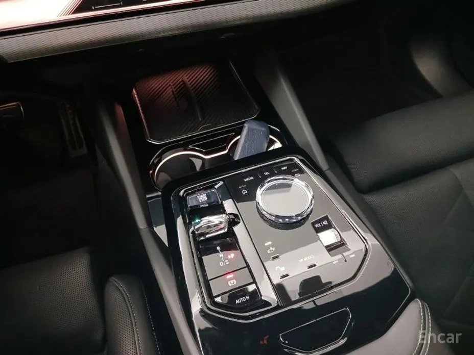 Фото 15 - BMW 5 Series