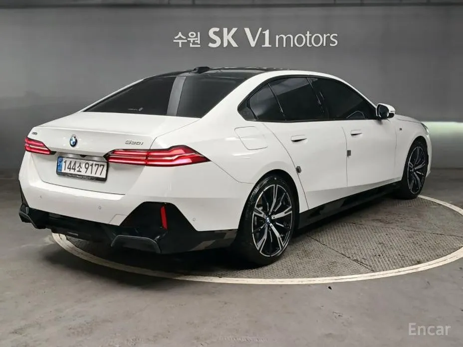 Фото 4 - BMW 5 Series