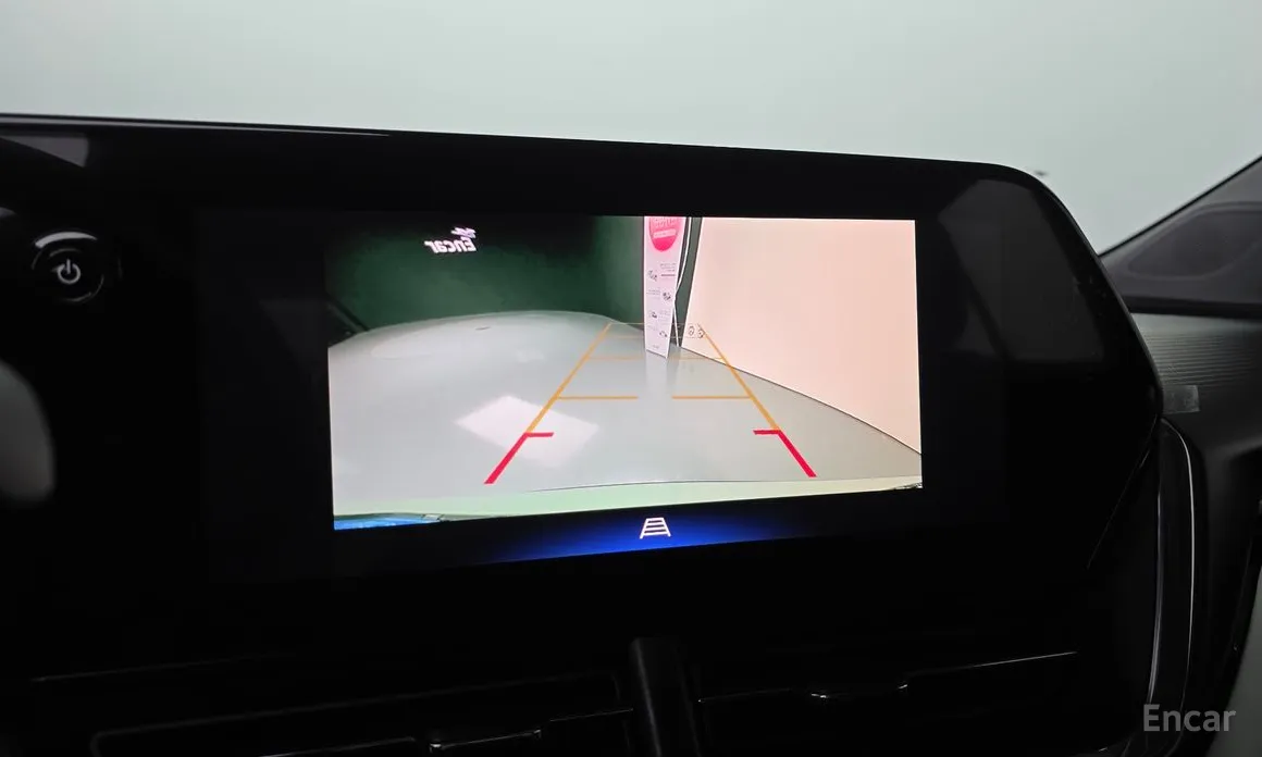 Photo 14 - Chevrolet Trax