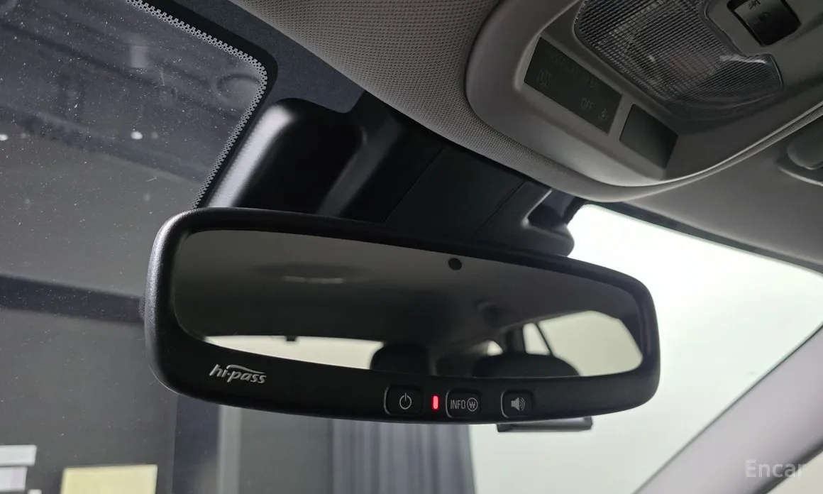 Photo 15 - Chevrolet Trax