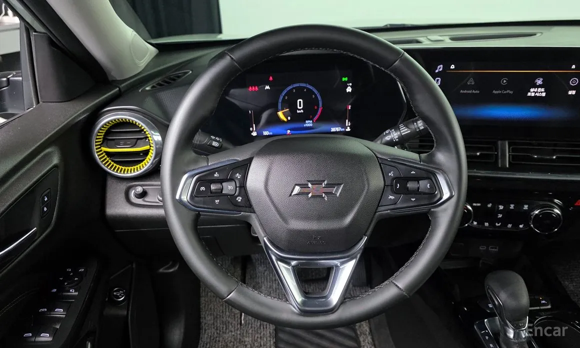 Photo 16 - Chevrolet Trax