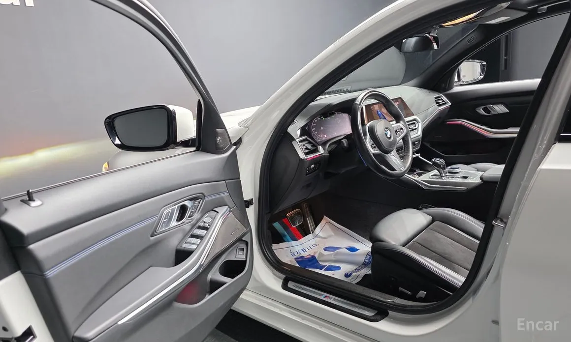 Фото 10 - BMW 3 Series