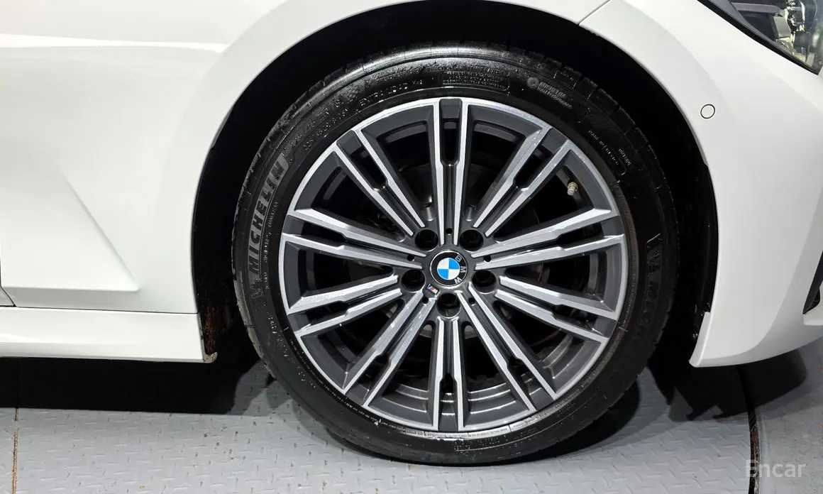 Фото 5 - BMW 3 Series