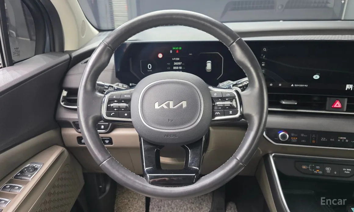 Фото 13 - Kia Carnival