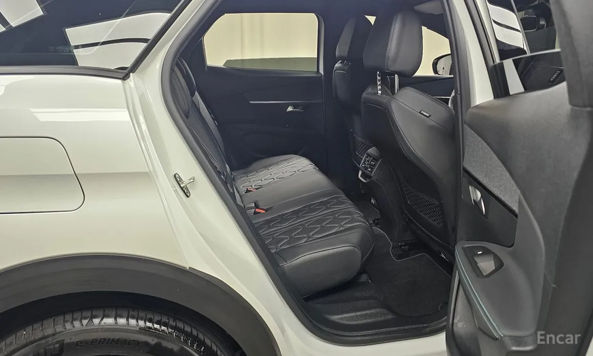 Фото 12 - Peugeot 3008