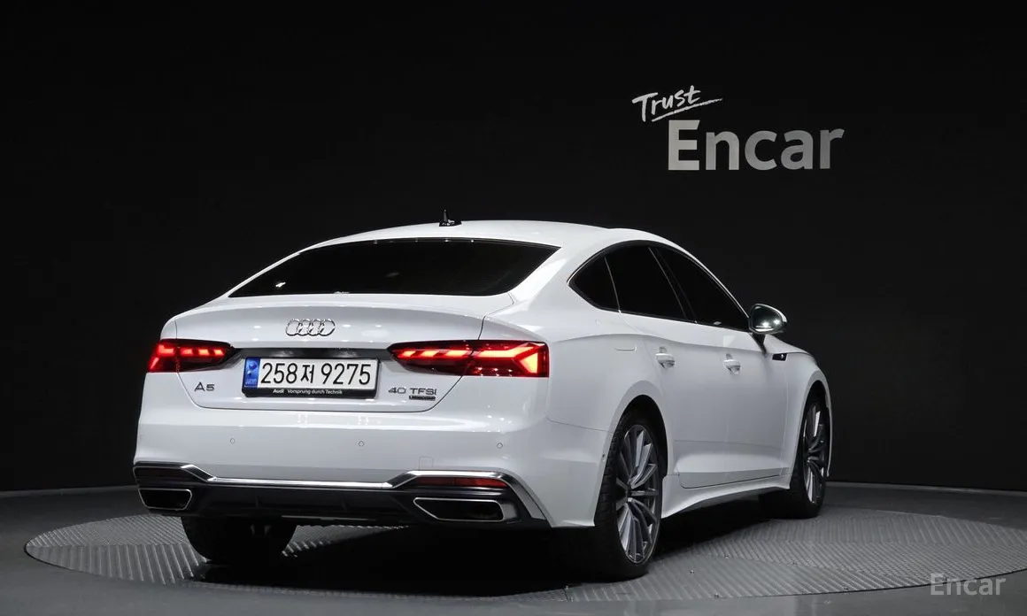 Фото 2 - Audi A5