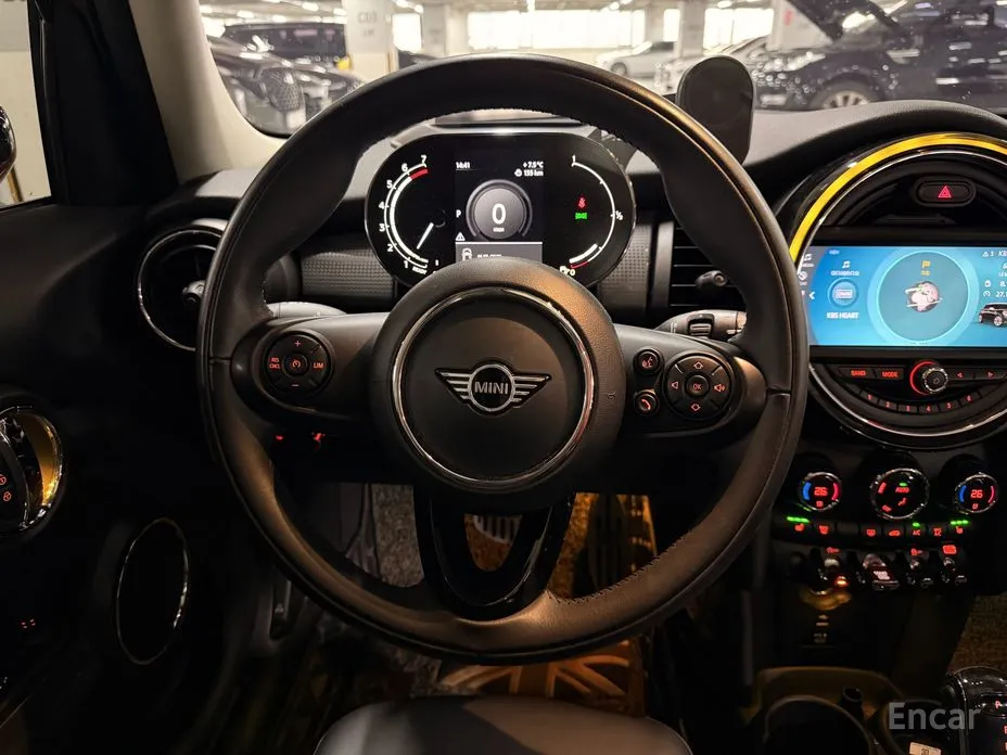 Фото 10 - Mini Cooper