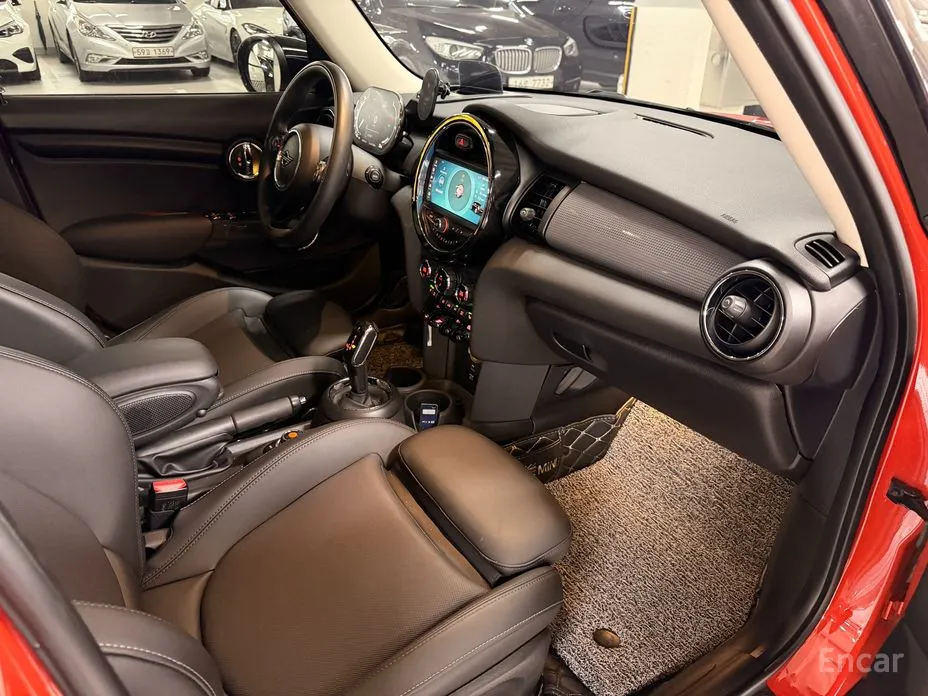 Фото 6 - Mini Cooper