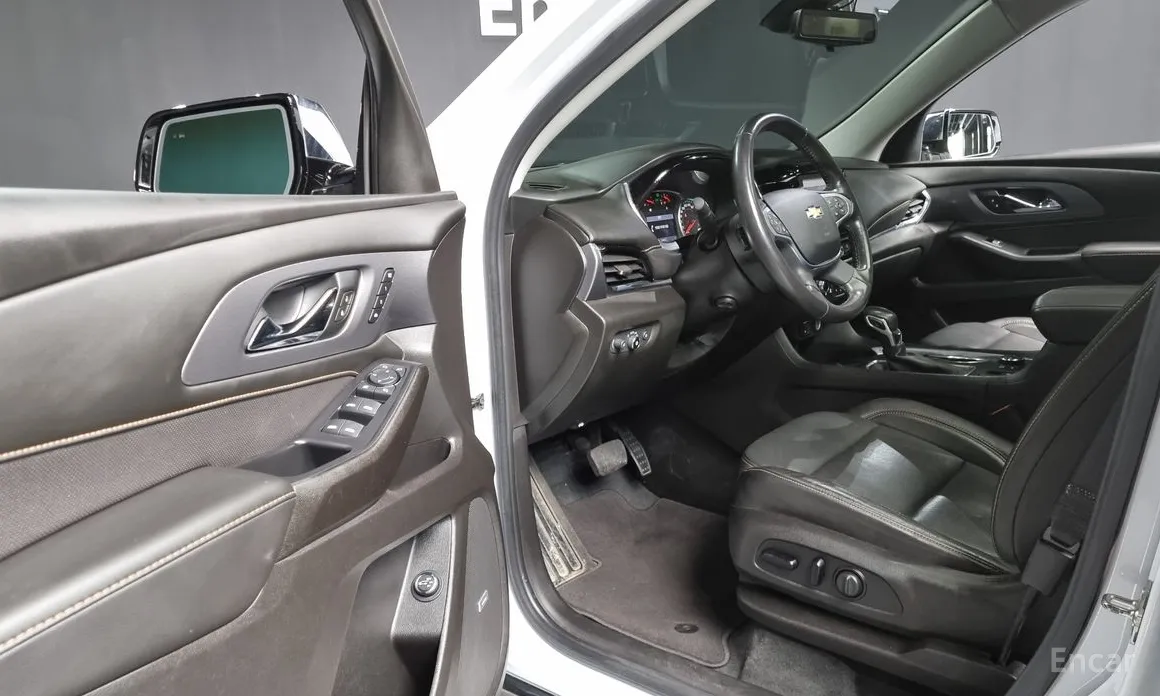 Фото 10 - Chevrolet Traverse