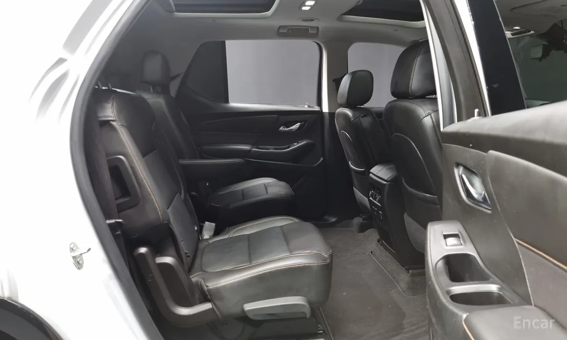 Фото 12 - Chevrolet Traverse