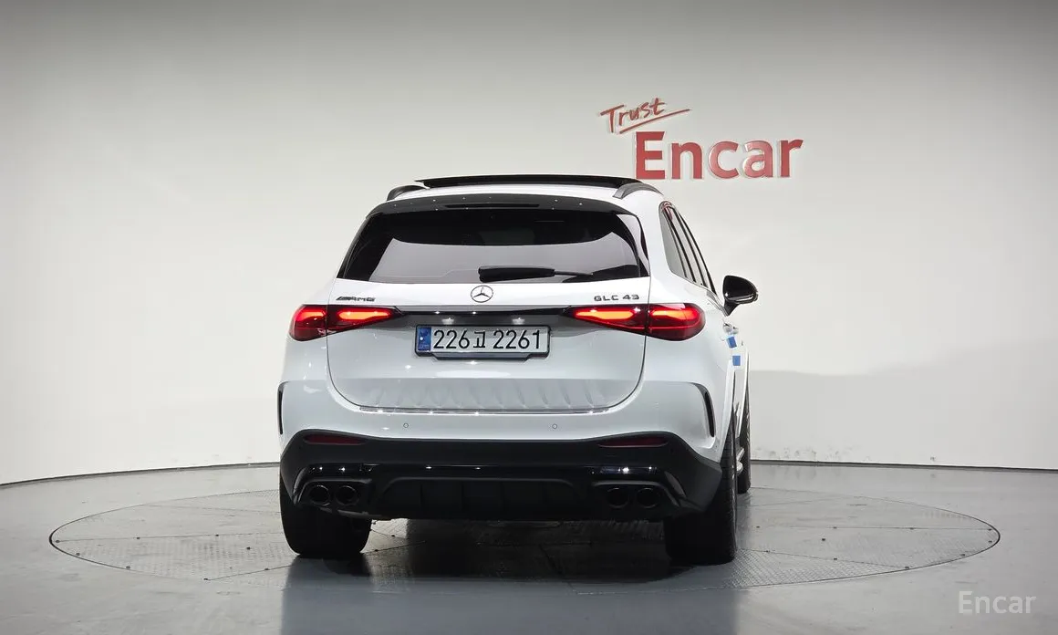 Фото 4 - Mercedes-Benz GLC-Class