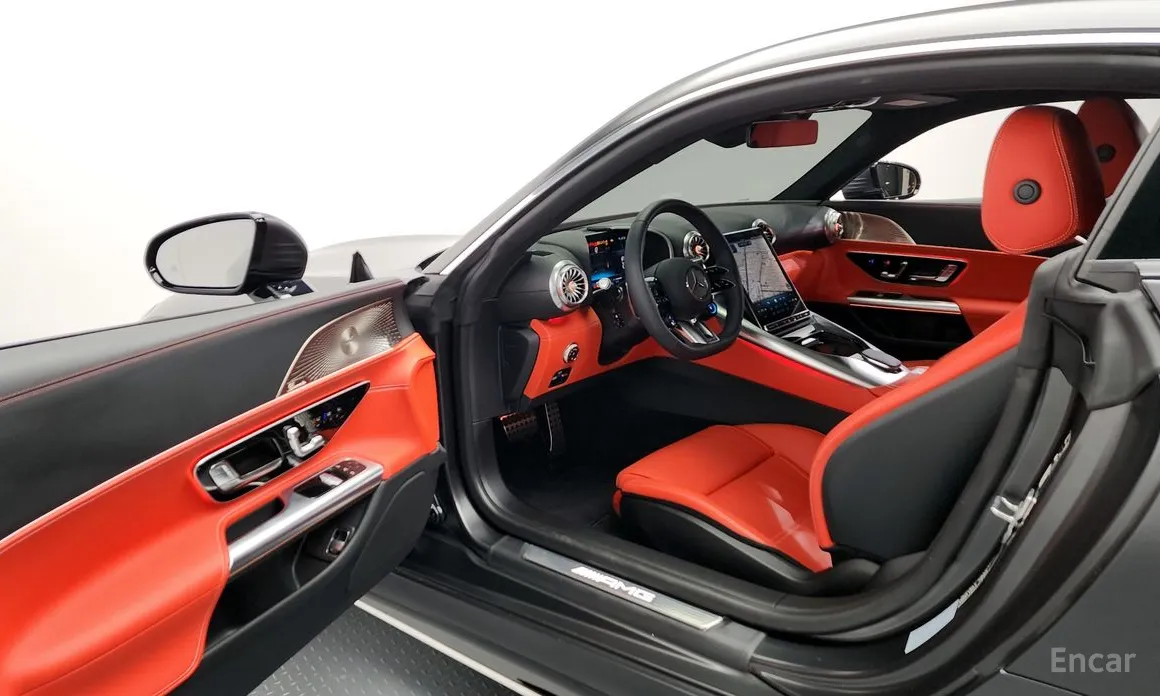 Фото 10 - Mercedes-Benz AMG GT