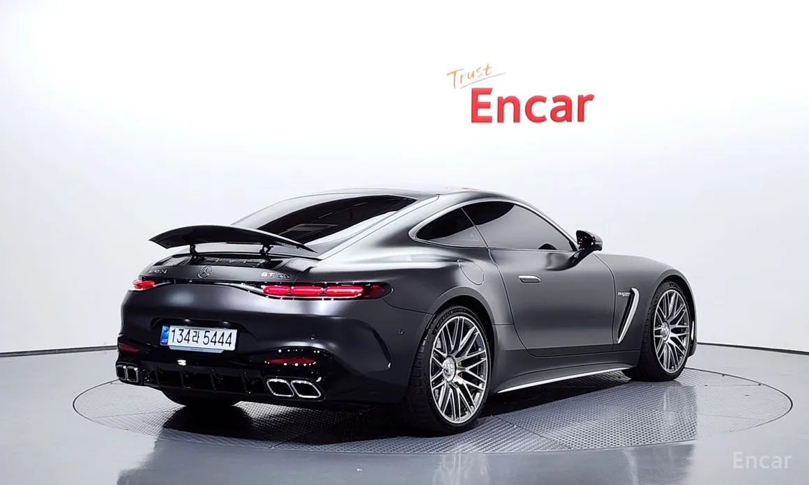 Фото 2 - Mercedes-Benz AMG GT