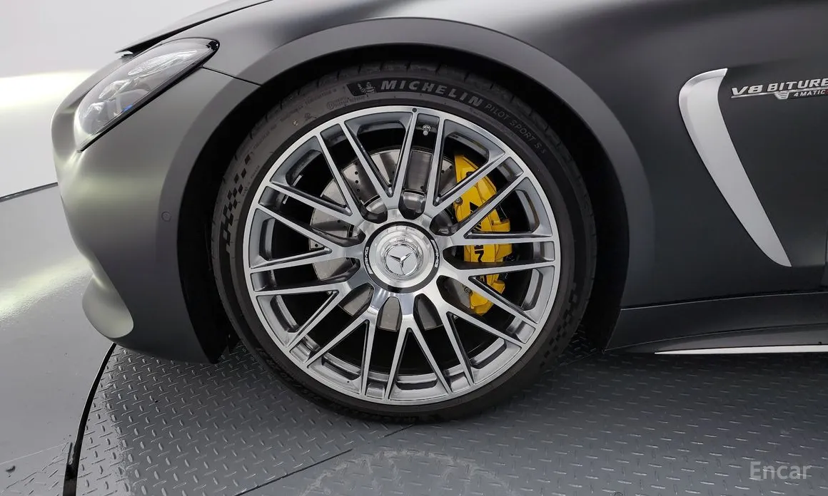 Фото 5 - Mercedes-Benz AMG GT