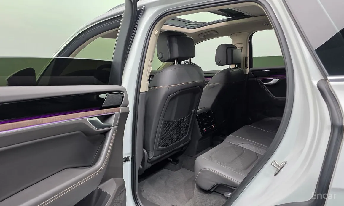 Фото 17 - Volkswagen Touareg