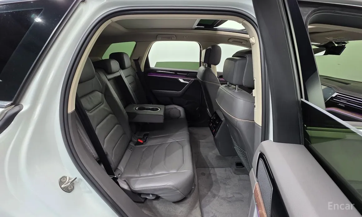 Фото 19 - Volkswagen Touareg