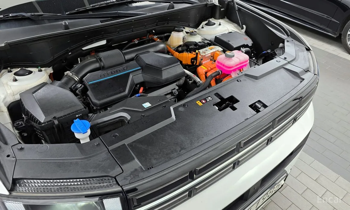 Photo 6 - Hyundai Santa Fe