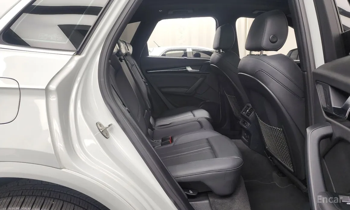 Фото 12 - Audi Q5