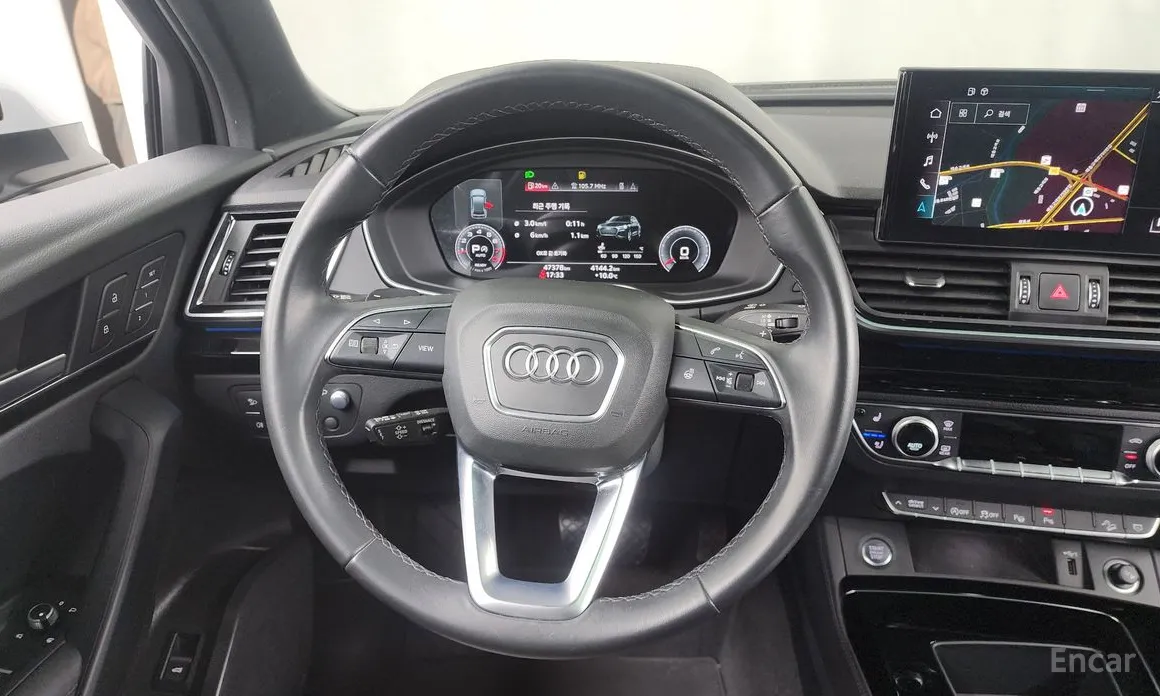 Фото 13 - Audi Q5