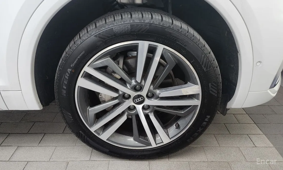 Фото 5 - Audi Q5