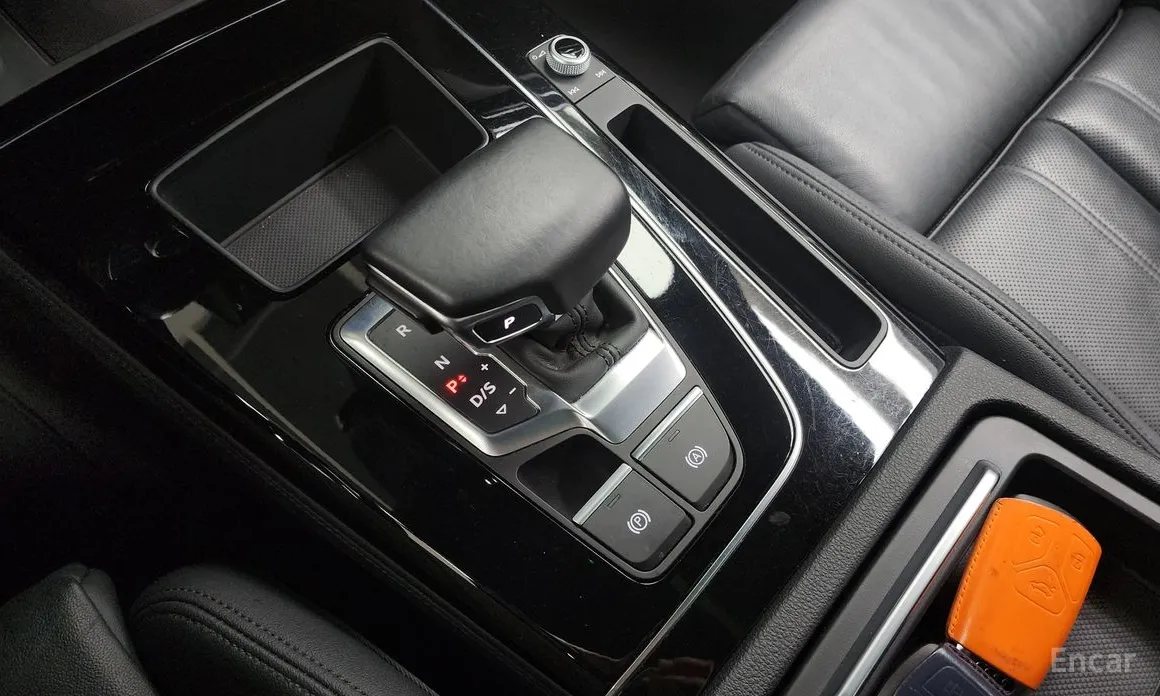 Фото 9 - Audi Q5