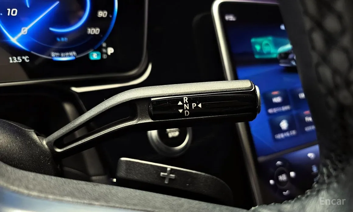 Фото 9 - Mercedes-Benz EQE