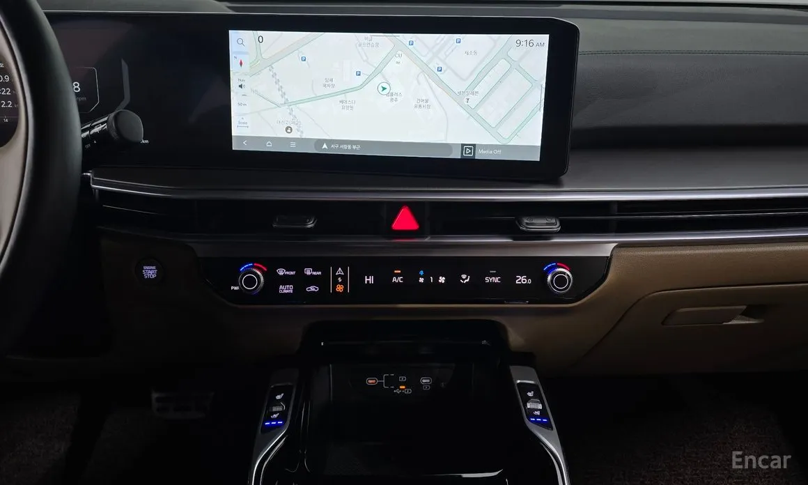 Фото 14 - Kia Sorento