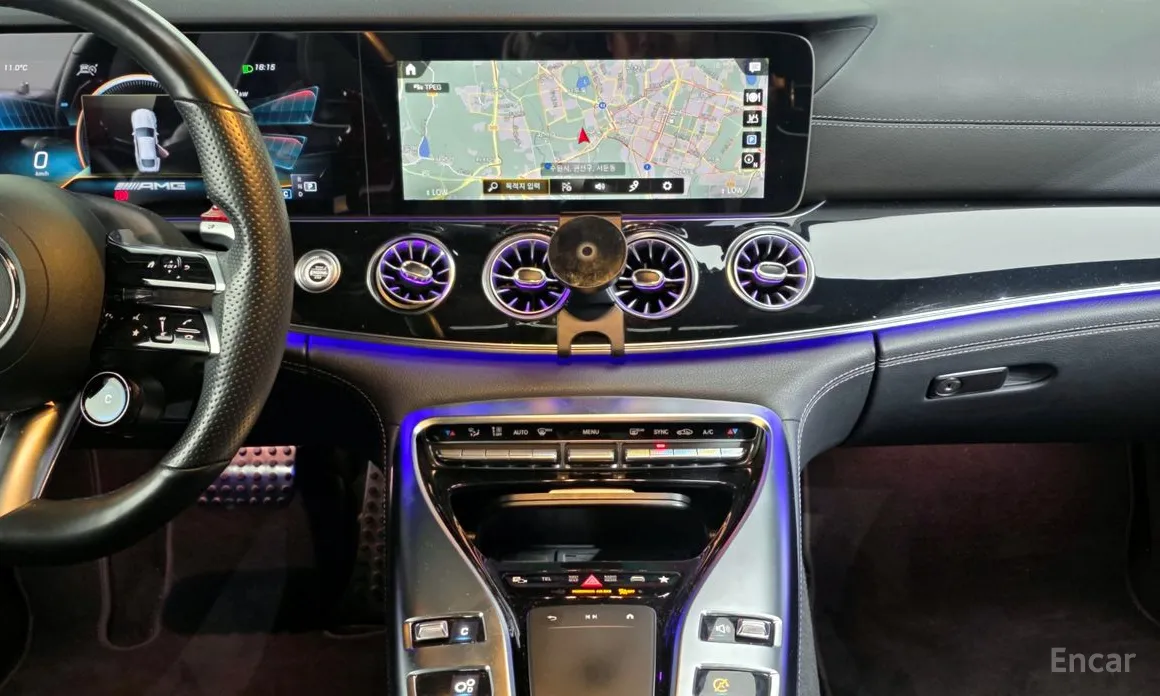 Фото 14 - Mercedes-Benz AMG GT