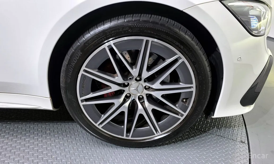 Фото 5 - Mercedes-Benz AMG GT