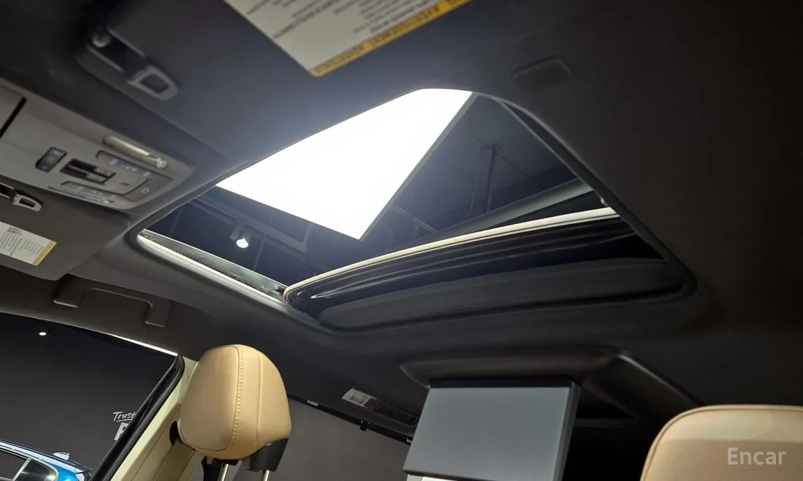 Фото 17 - Toyota Sienna