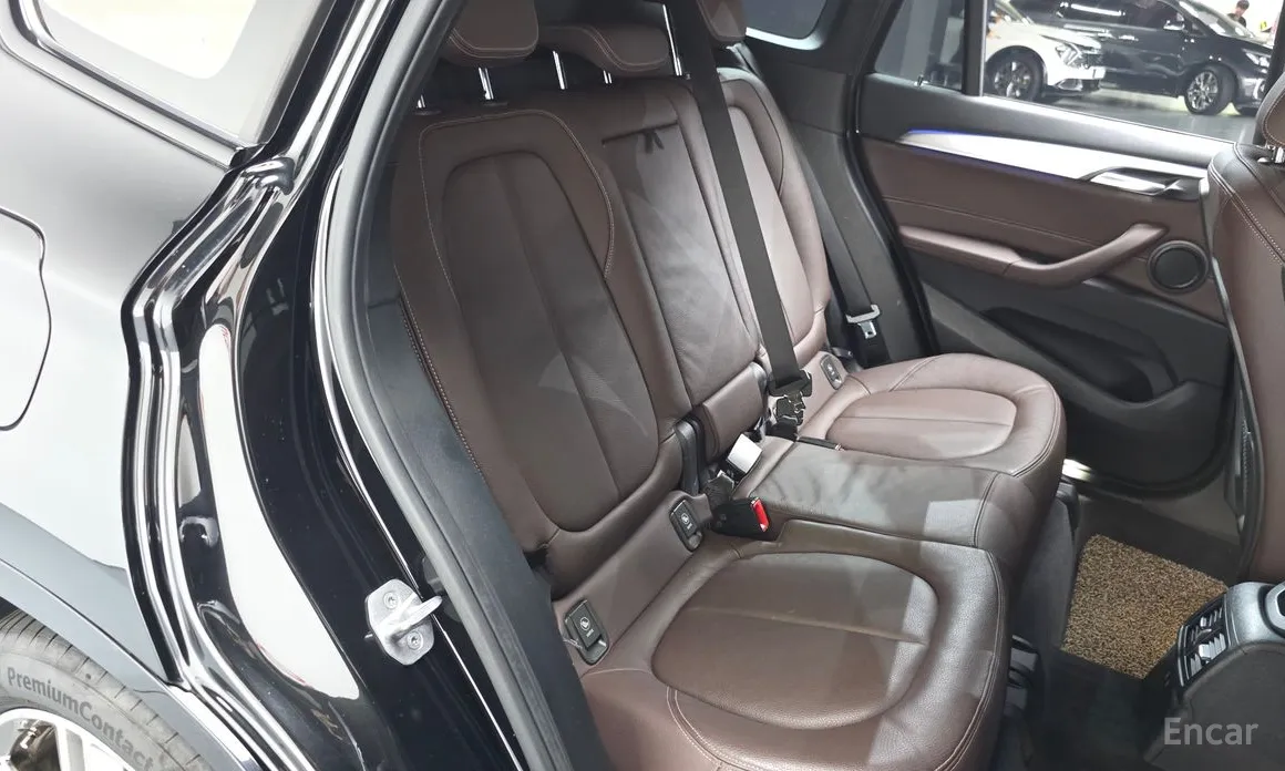 Фото 12 - BMW X1