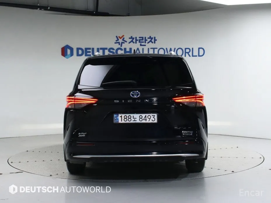 Фото 4 - Toyota Sienna