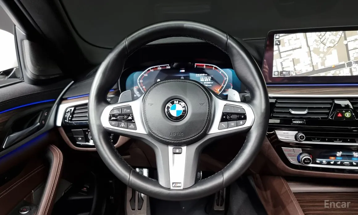 Фото 13 - BMW 5 Series