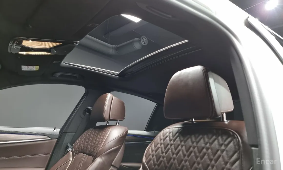 Фото 18 - BMW 5 Series