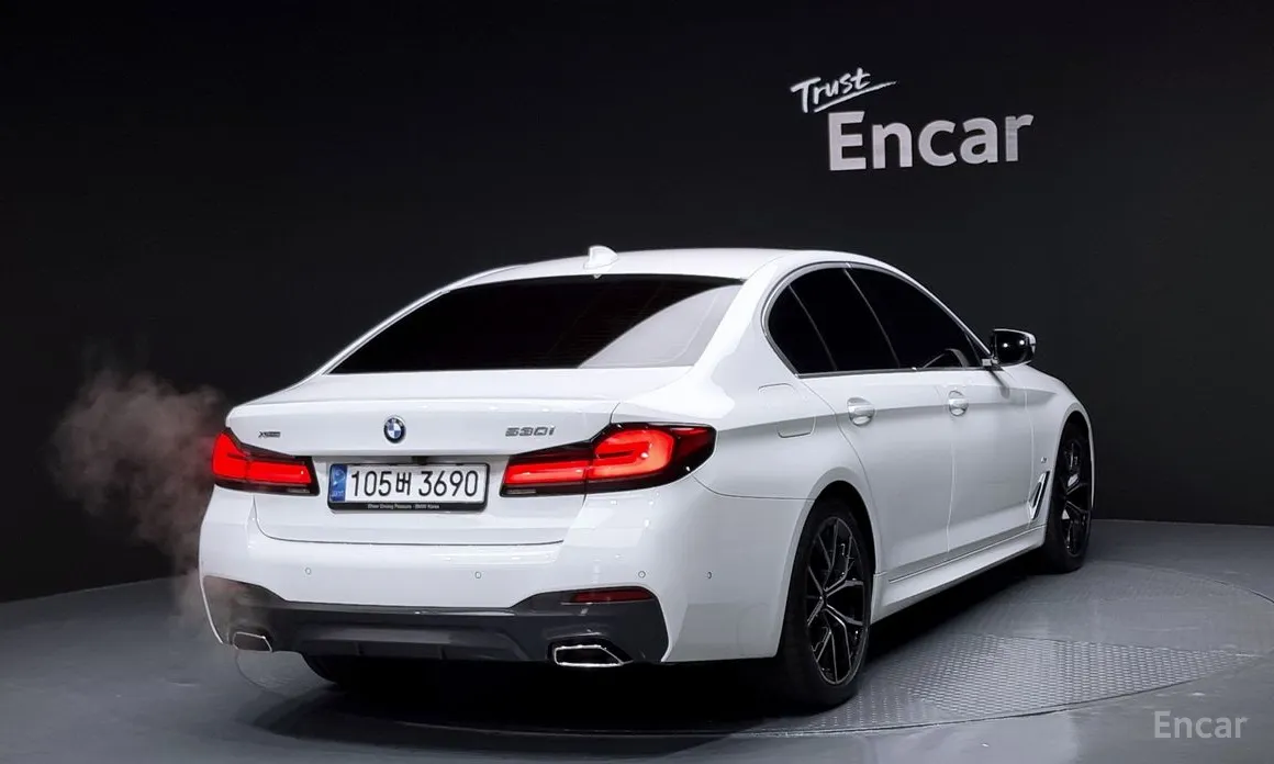 Фото 2 - BMW 5 Series