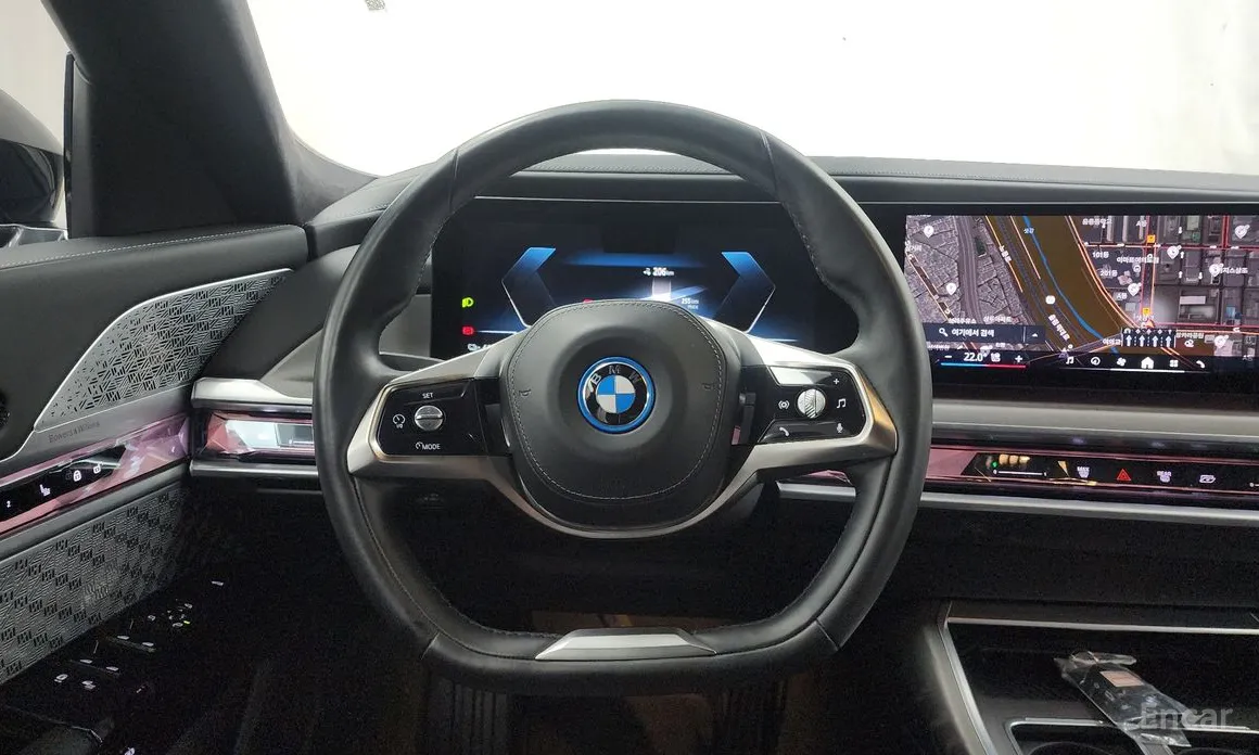Фото 13 - BMW i7