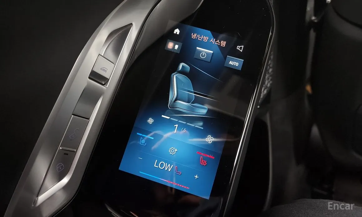 Фото 19 - BMW i7