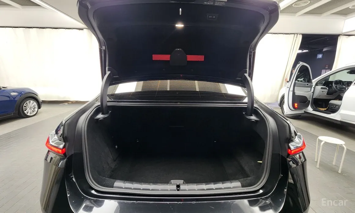 Фото 20 - BMW i7