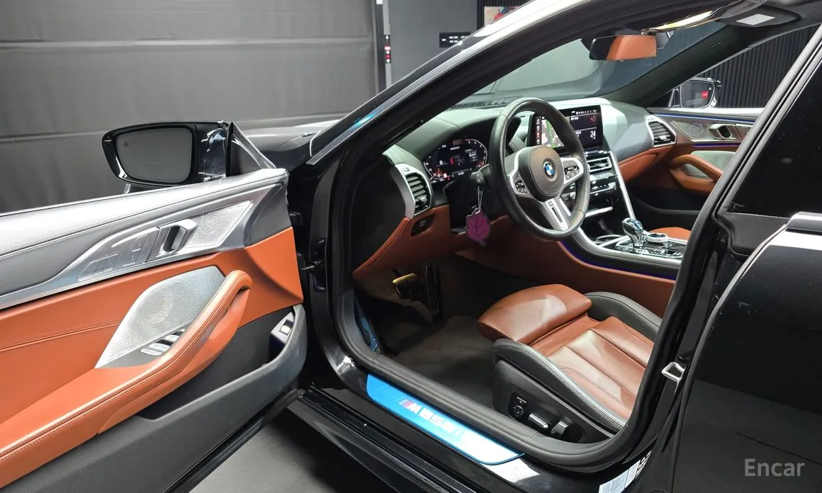 Фото 11 - BMW 8 Series