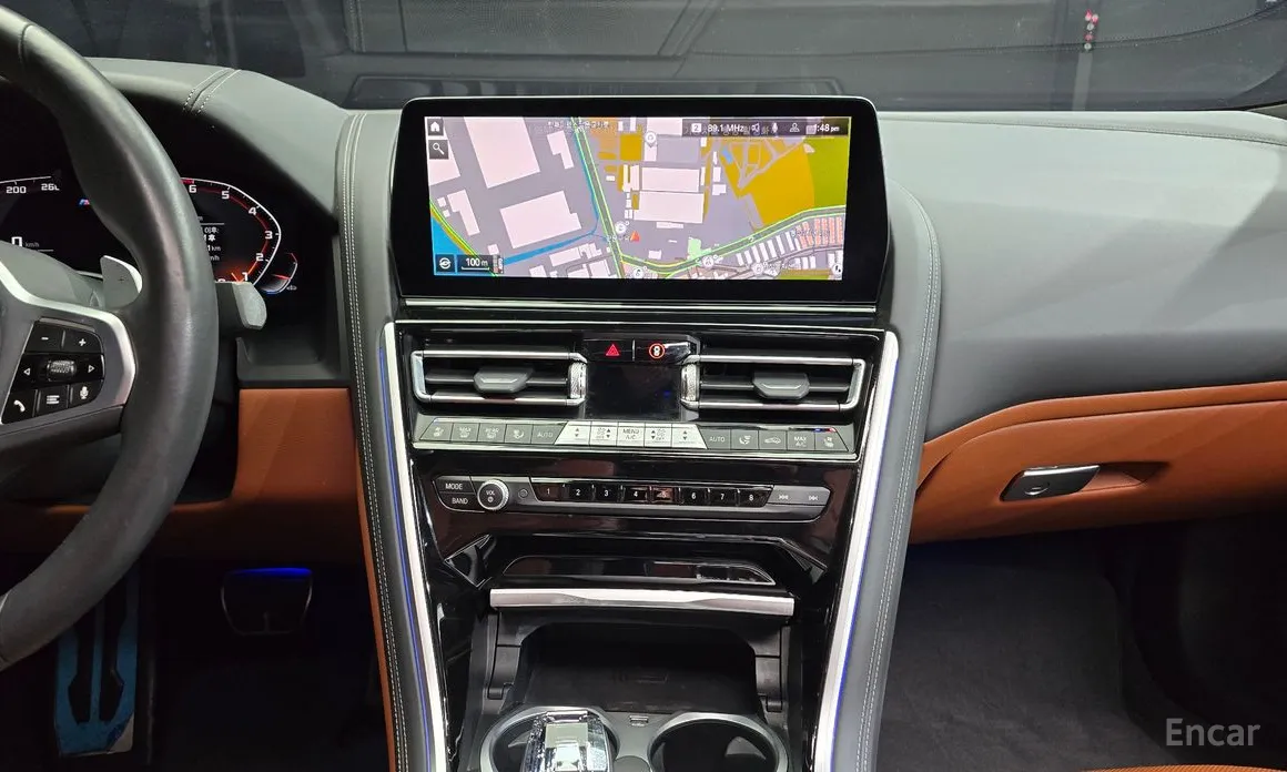 Фото 14 - BMW 8 Series