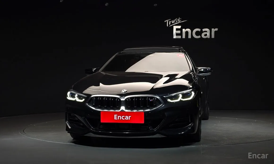 Фото 3 - BMW 8 Series