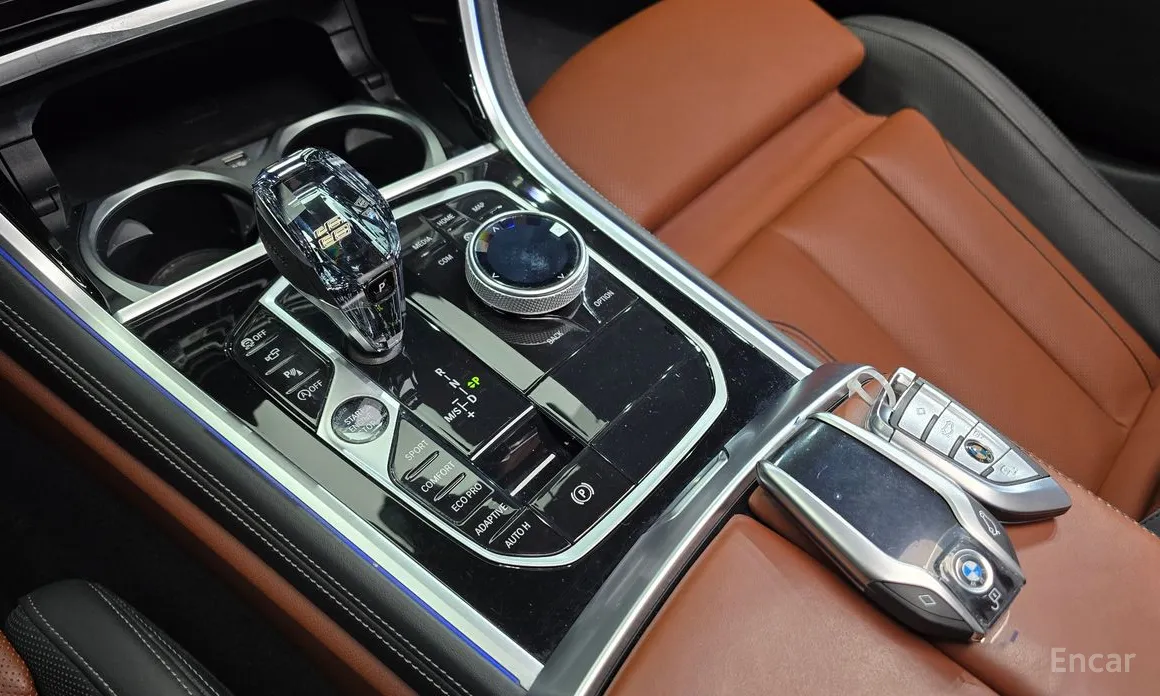 Фото 9 - BMW 8 Series