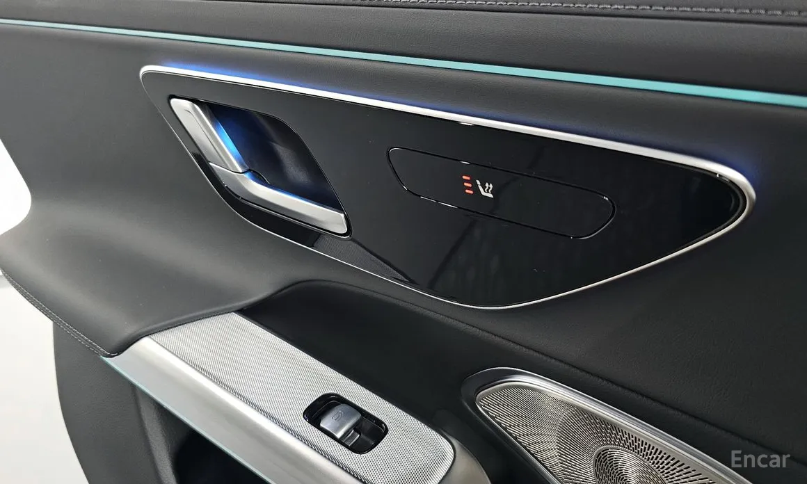 Фото 18 - Mercedes-Benz E-Class