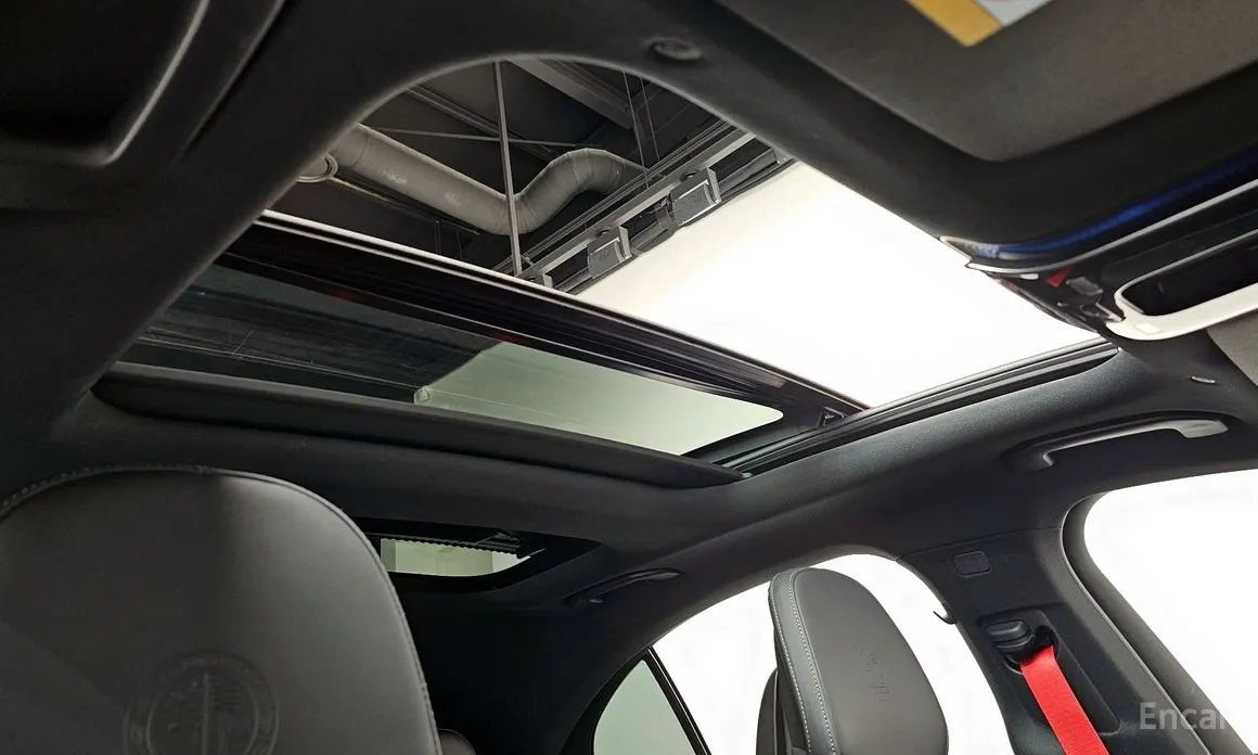 Фото 19 - Mercedes-Benz E-Class