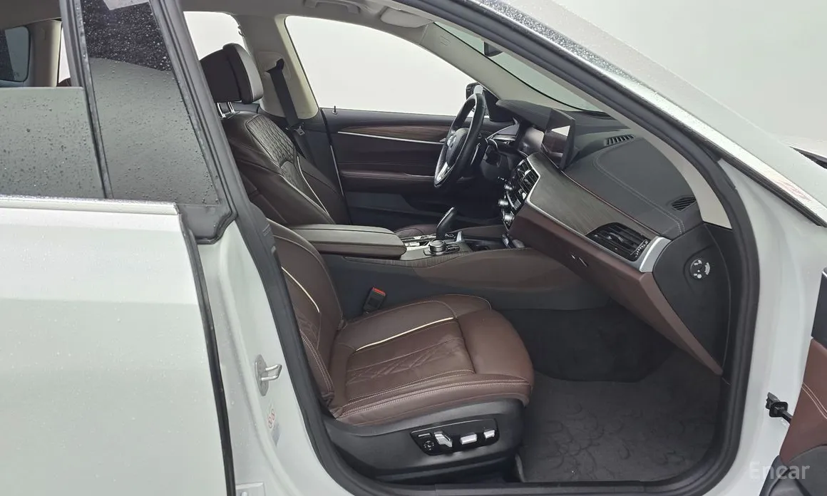 Фото 11 - BMW Gran Turismo