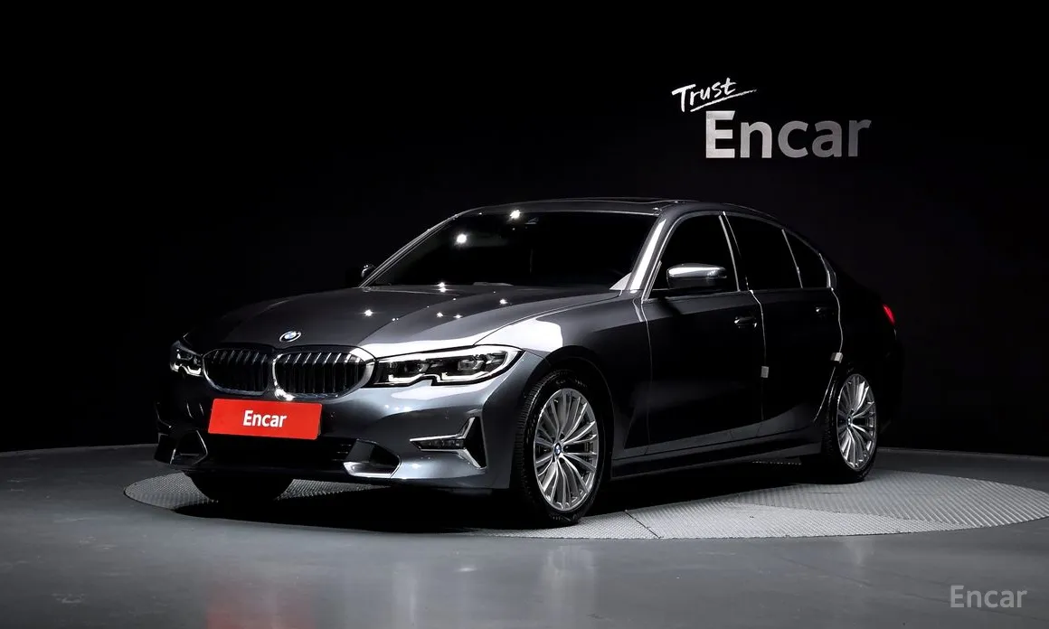 Photo 1 - BMW 3 Series